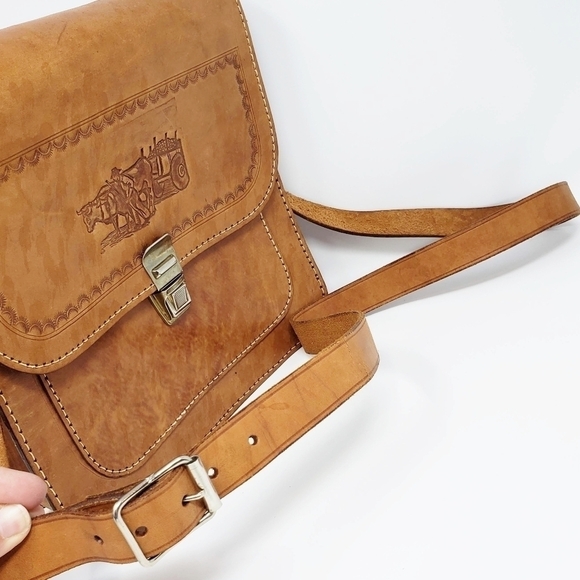 Tooled leather purse - Picture 6 of 7